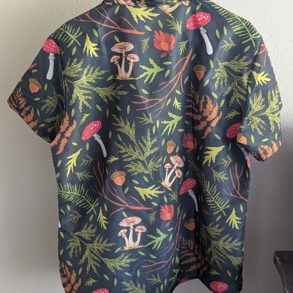 Funky Fresh: PinUp Angel Striped Hawaiian Beach Shirt - Picture 3 of 6